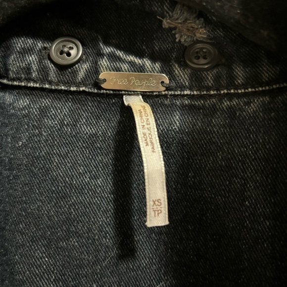 Free People Distressed Denim Jean Knit Sweatshirt Hoodie Jacket size XS - Picture 13 of 13